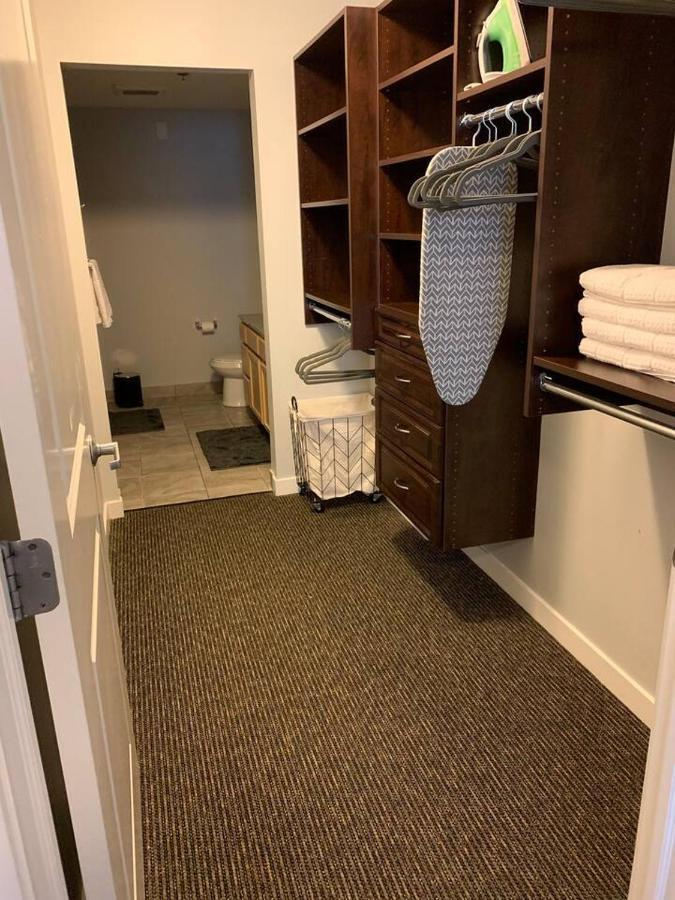 Studio On The Canal Apartment Indianapolis Bagian luar foto